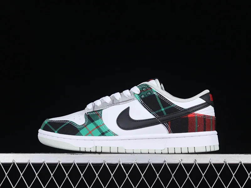 All Categories Nk SB Dunk Series Nk SB Dunk Low Low-top sneakers Pure original version Nk Dunk Low "Plaid" British style SB smashing backboard fashion casual sneakers DV0827-100